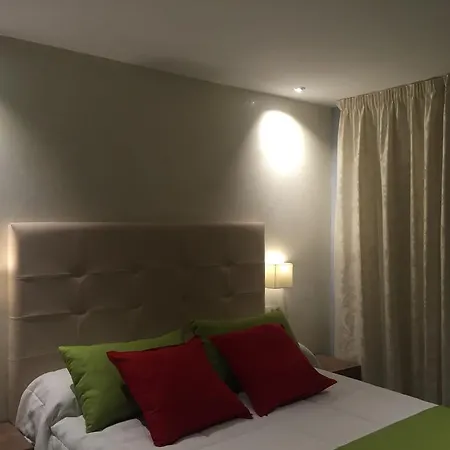 Gold Beach Apartment *